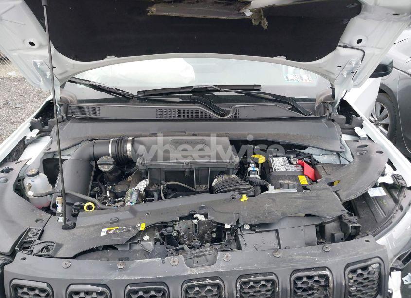 Photo 10 of 2024 Jeep Compass LATITUDE 4X4 (VIN 3C4NJDBN5RT591896)