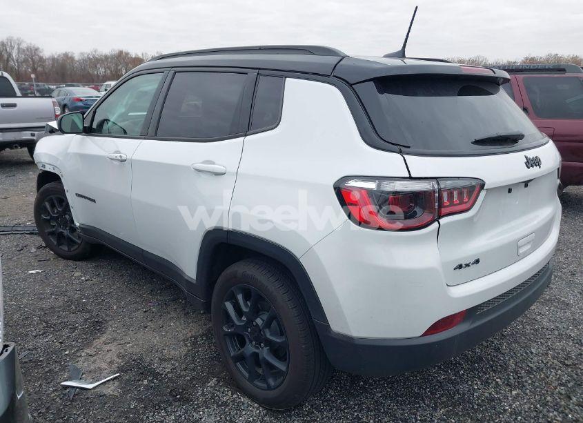 Photo 3 of 2024 Jeep Compass LATITUDE 4X4 (VIN 3C4NJDBN5RT591896)