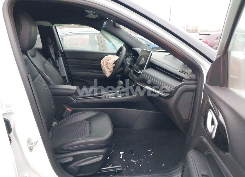 Photo 5 of 2024 Jeep Compass LATITUDE 4X4 (VIN 3C4NJDBN5RT591896)