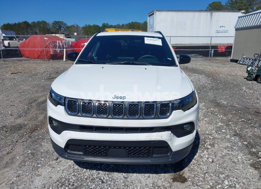 Photo 12 of 2024 Jeep Compass LATITUDE 4X4 (VIN 3C4NJDBN5RT604940)