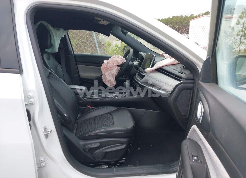 Photo 5 of 2024 Jeep Compass LATITUDE 4X4 (VIN 3C4NJDBN5RT605179)