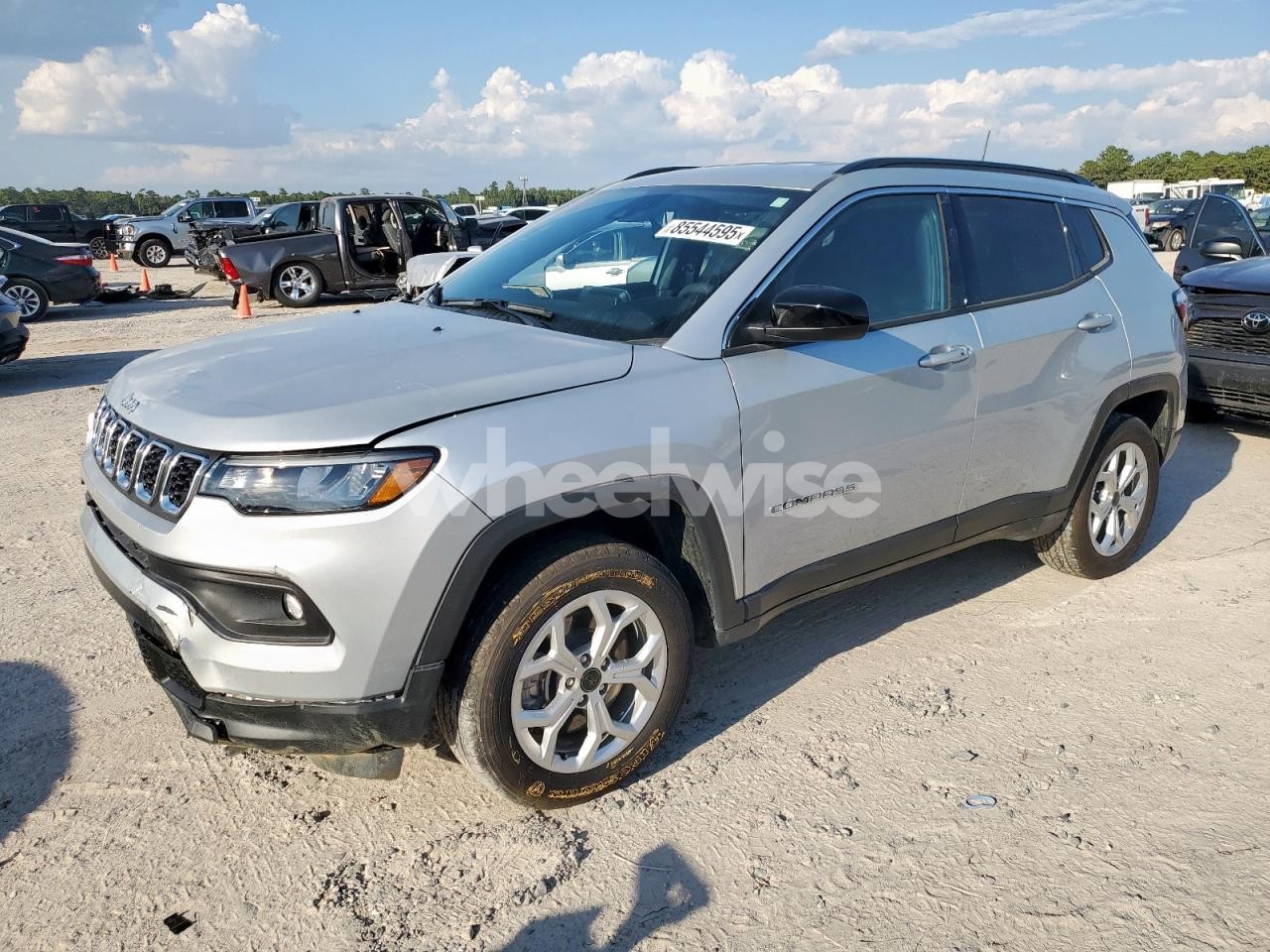 2025 JEEP COMPASS LATITUDE (VIN 3C4NJDBN5ST527637) main photo