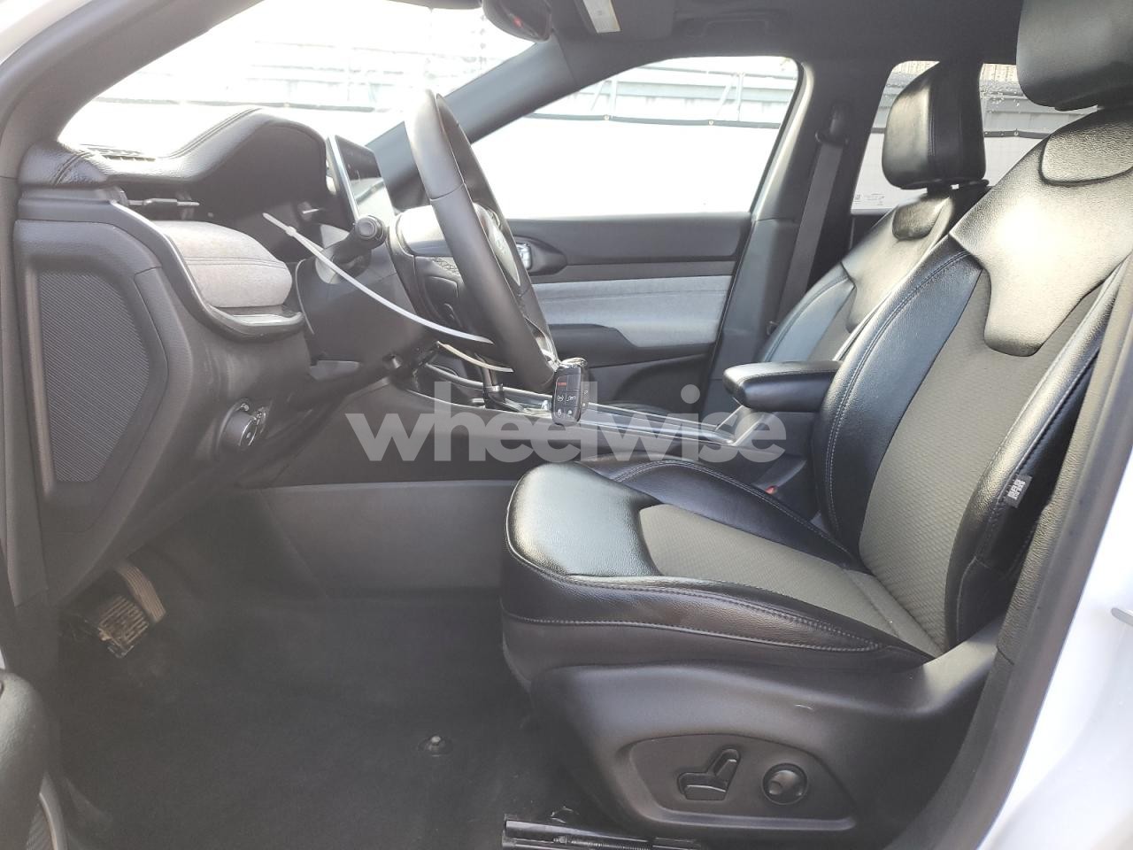 Photo 7 of 2023 JEEP COMPASS LATITUDE N/A (VIN 3C4NJDBN6PT511938)