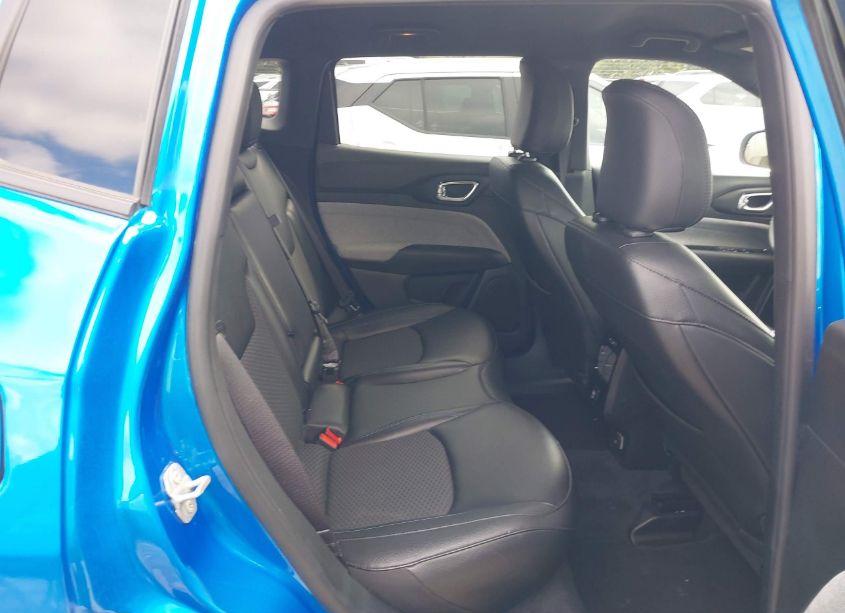 Photo 8 of 2024 Jeep Compass LATITUDE 4X4 (VIN 3C4NJDBN6RT111557)