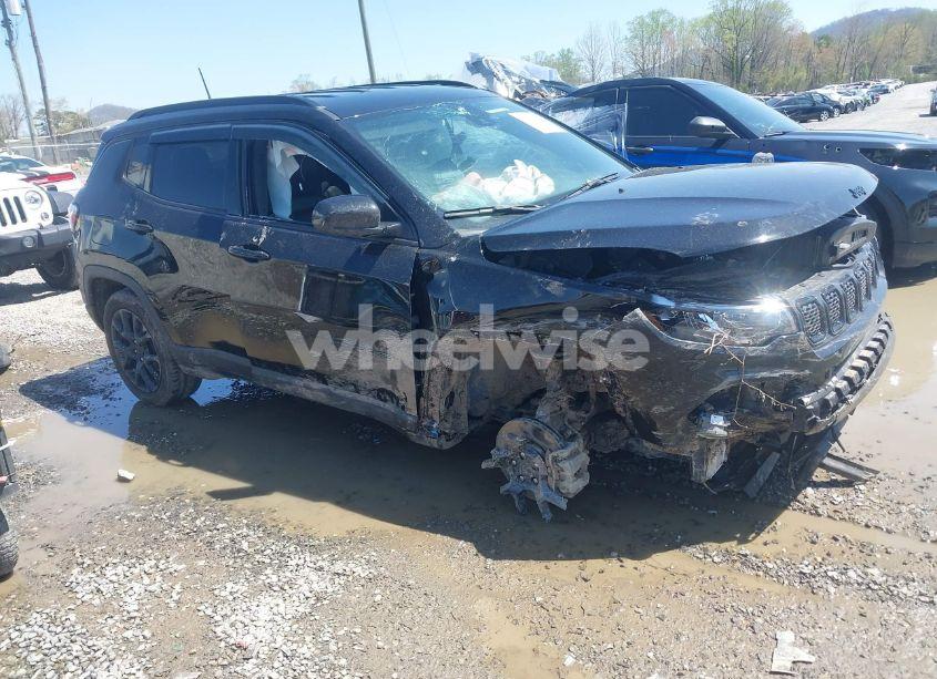 2024 Jeep Compass LATITUDE 4X4 (VIN 3C4NJDBN6RT578199) main photo