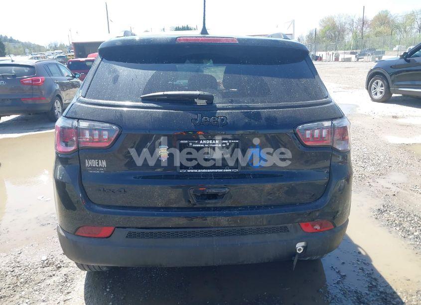 Photo 17 of 2024 Jeep Compass LATITUDE 4X4 (VIN 3C4NJDBN6RT578199)