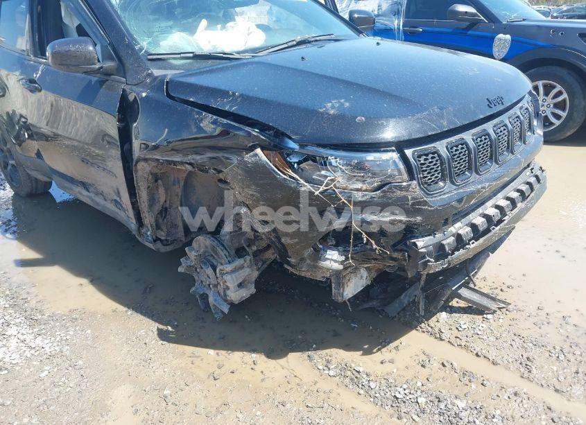 Photo 6 of 2024 Jeep Compass LATITUDE 4X4 (VIN 3C4NJDBN6RT578199)