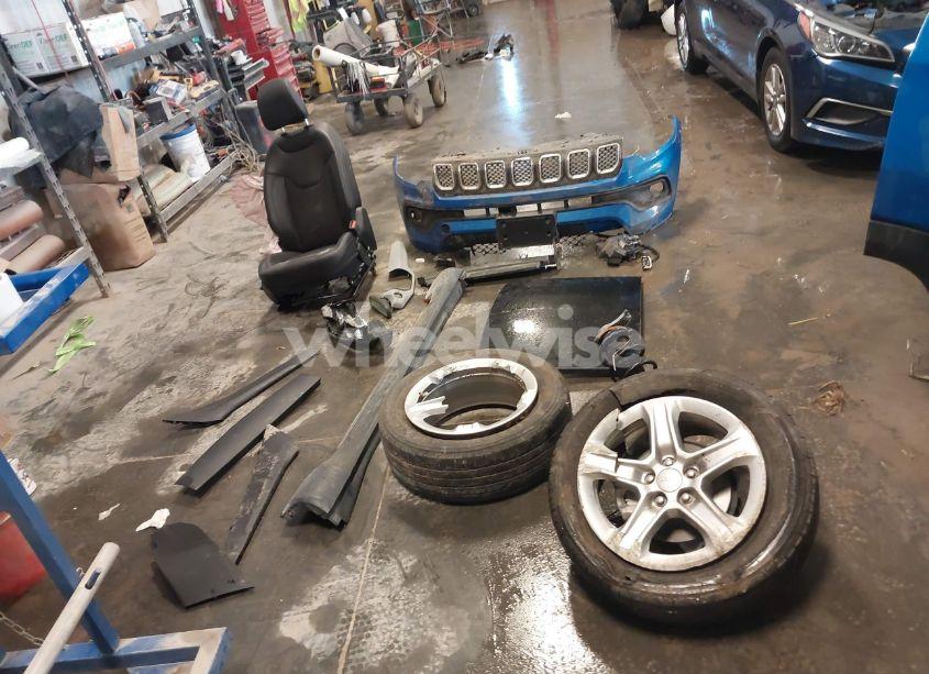 Photo 12 of 2023 Jeep Compass LATITUDE 4X4 (VIN 3C4NJDBN7PT521197)