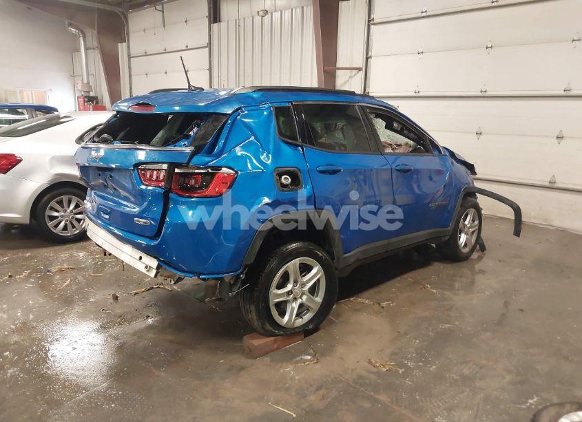 Photo 4 of 2023 Jeep Compass LATITUDE 4X4 (VIN 3C4NJDBN7PT521197)