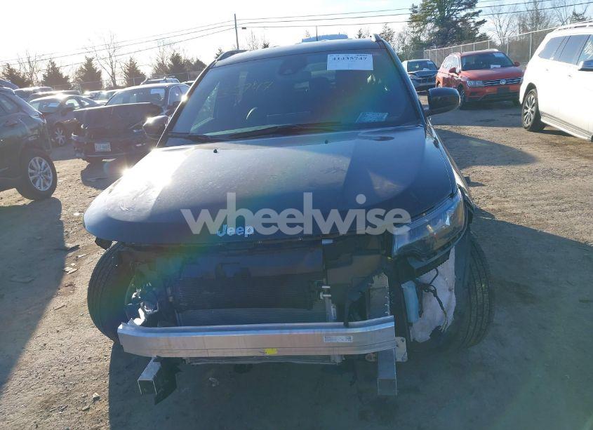 Photo 12 of 2024 Jeep Compass LATITUDE 4X4 (VIN 3C4NJDBN7RT115438)