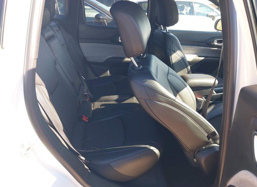 Photo 8 of 2024 Jeep Compass LATITUDE 4X4 (VIN 3C4NJDBN7RT117156)