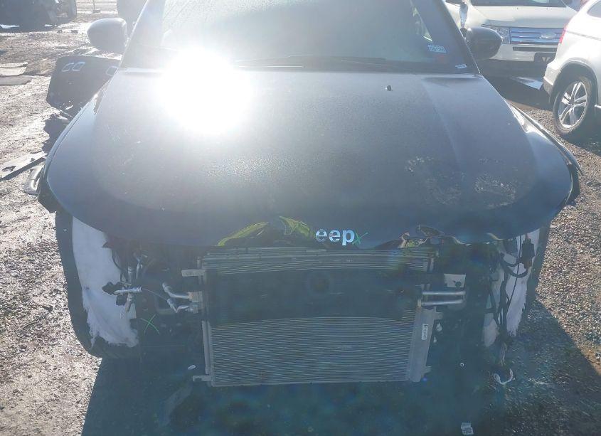 Photo 6 of 2024 Jeep Compass LATITUDE 4X4 (VIN 3C4NJDBN7RT584030)