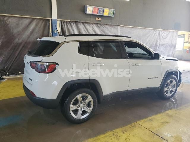 Photo 2 of 2023 JEEP COMPASS LATITUDE N/A (VIN 3C4NJDBN8PT561935)