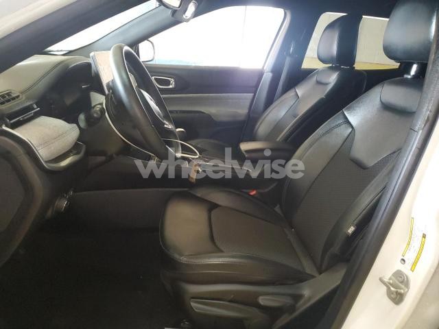 Photo 3 of 2023 JEEP COMPASS LATITUDE N/A (VIN 3C4NJDBN8PT561935)