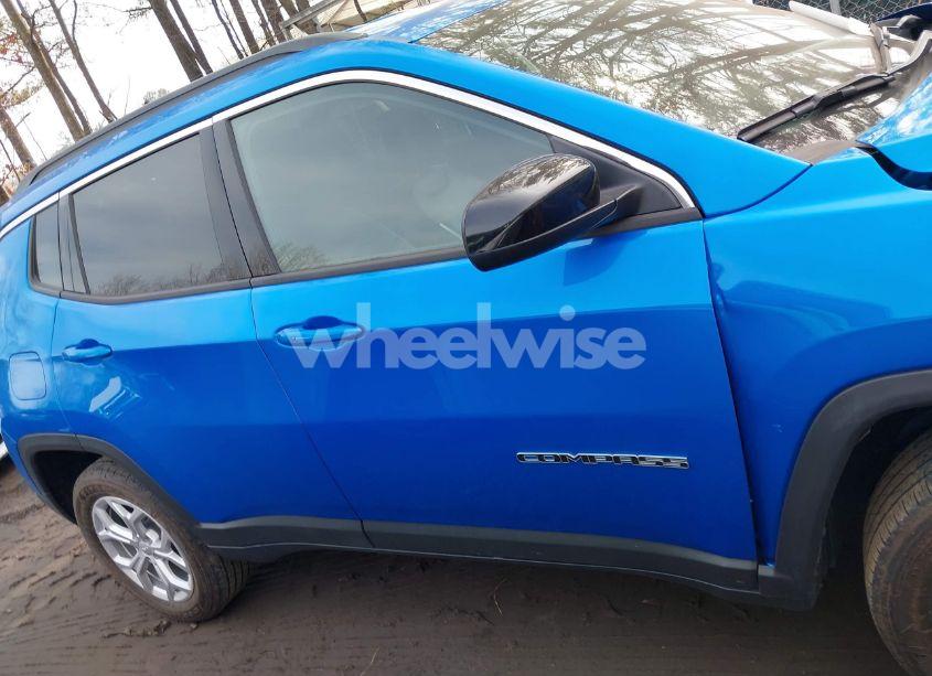 Photo 14 of 2024 Jeep Compass LATITUDE 4X4 (VIN 3C4NJDBN8RT117599)