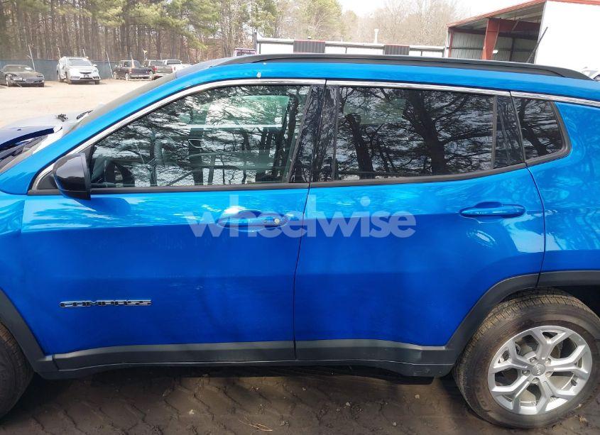 Photo 15 of 2024 Jeep Compass LATITUDE 4X4 (VIN 3C4NJDBN8RT117599)