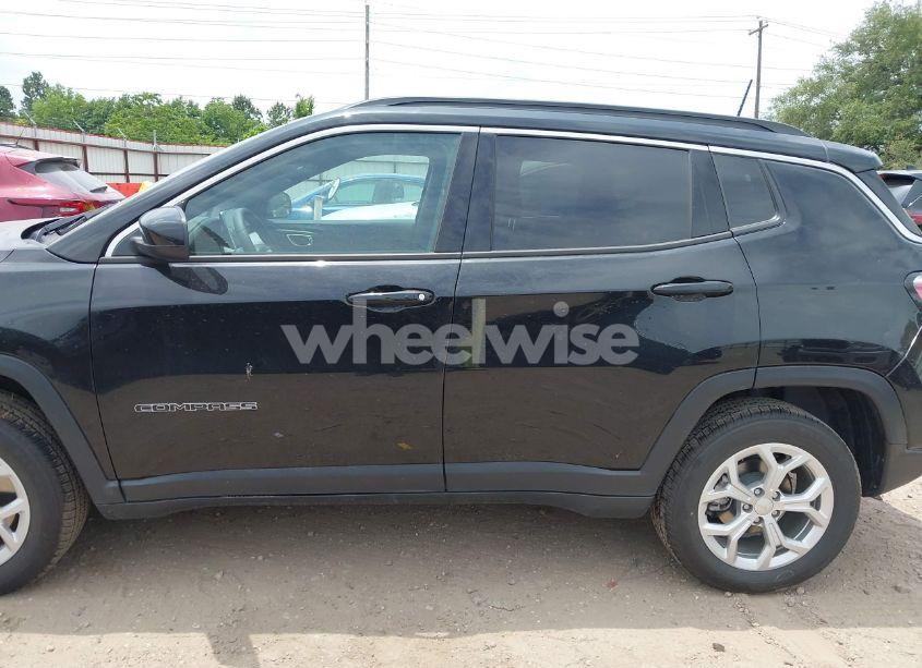 Photo 14 of 2024 Jeep Compass LATITUDE 4X4 (VIN 3C4NJDBN8RT119367)