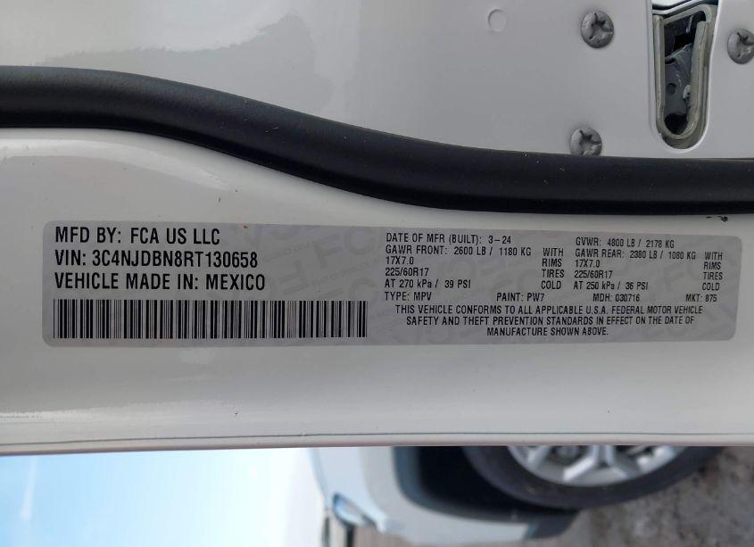 Photo 9 of 2024 Jeep Compass LATITUDE 4X4 (VIN 3C4NJDBN8RT130658)