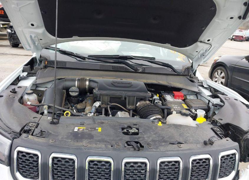 Photo 10 of 2024 Jeep Compass LATITUDE 4X4 (VIN 3C4NJDBN8RT605192)