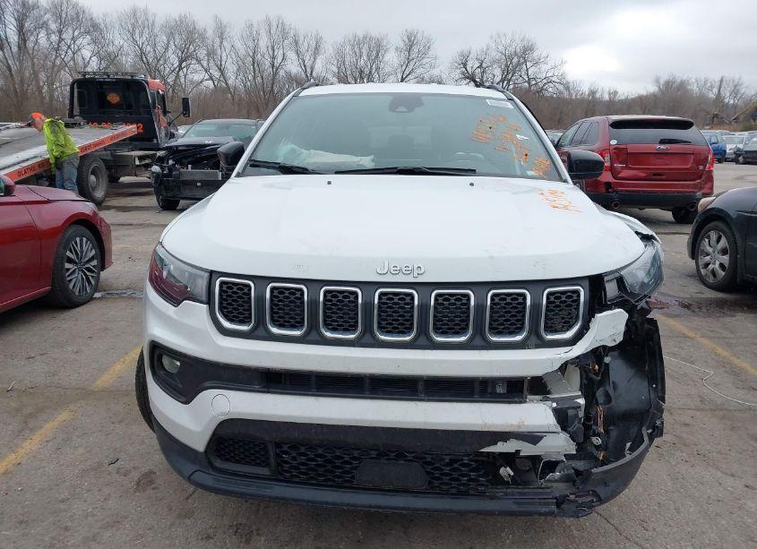Photo 11 of 2024 Jeep Compass LATITUDE 4X4 (VIN 3C4NJDBN8RT605192)