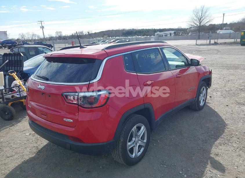 Photo 4 of 2024 Jeep Compass LATITUDE 4X4 (VIN 3C4NJDBN8RT607704)