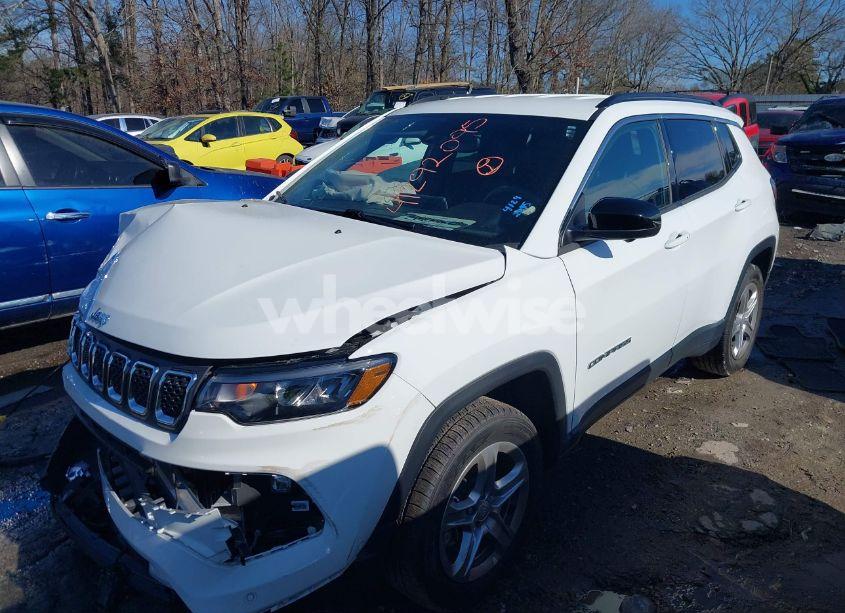 Photo 2 of 2023 Jeep Compass LATITUDE 4X4 (VIN 3C4NJDBN9PT525204)