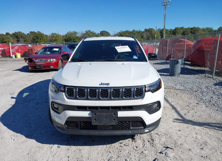 Photo 11 of 2024 Jeep Compass (VIN 3C4NJDBN9RT117157)