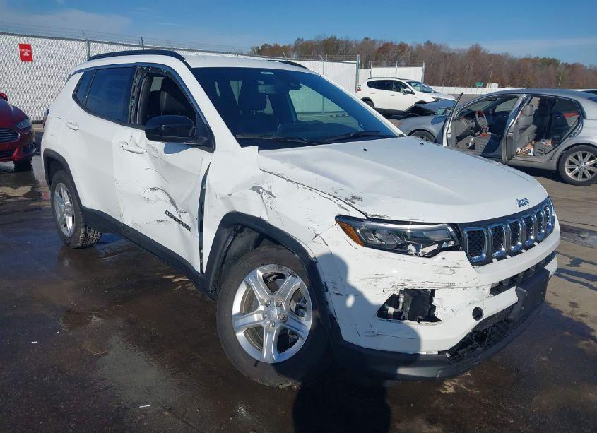 Photo 6 of 2023 Jeep Compass LATITUDE 4X4 (VIN 3C4NJDBNXPT570779)