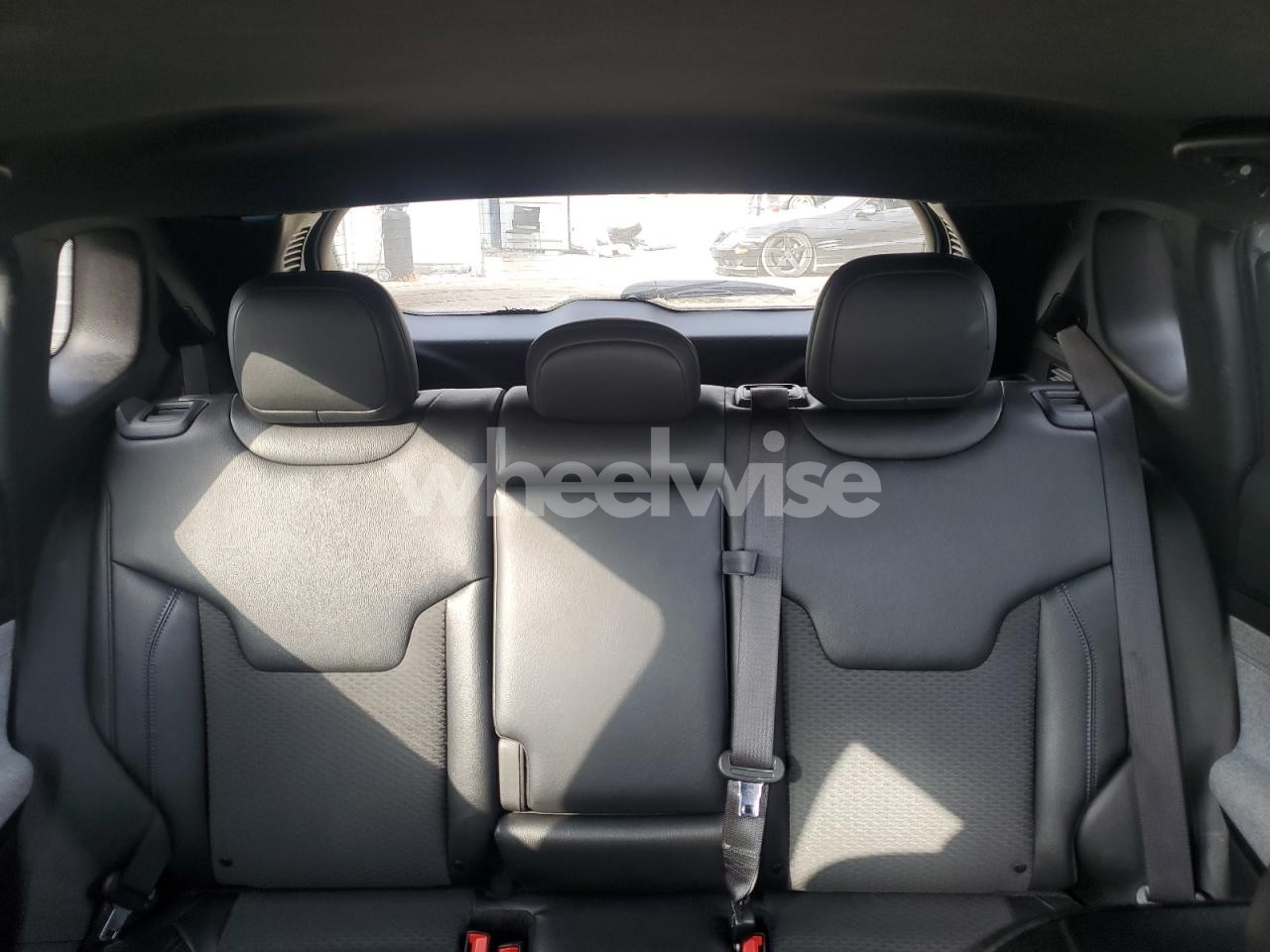Photo 10 of 2024 JEEP COMPASS LATITUDE N/A (VIN 3C4NJDBNXRT113618)