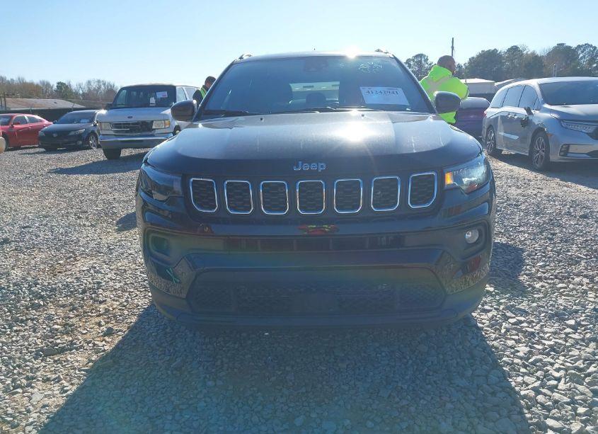 Photo 12 of 2024 Jeep Compass LATITUDE 4X4 (VIN 3C4NJDBNXRT119595)