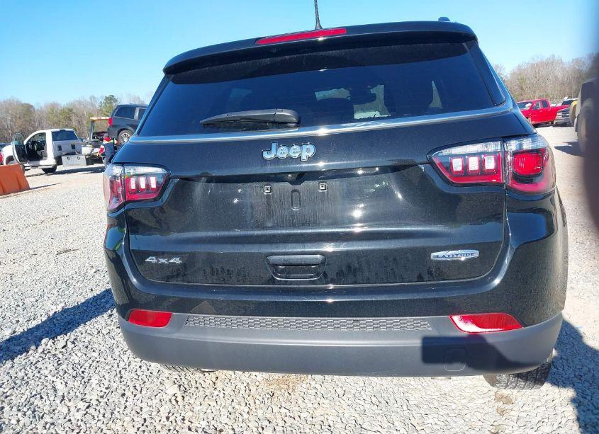 Photo 16 of 2024 Jeep Compass LATITUDE 4X4 (VIN 3C4NJDBNXRT119595)