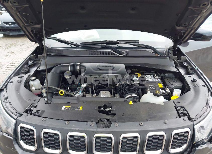 Photo 10 of 2024 Jeep Compass LATITUDE 4X4 (VIN 3C4NJDBNXRT121282)