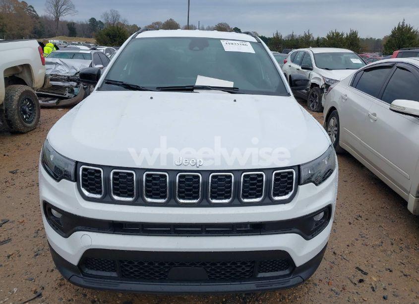 Photo 12 of 2024 Jeep Compass LATITUDE 4X4 (VIN 3C4NJDBNXRT167100)