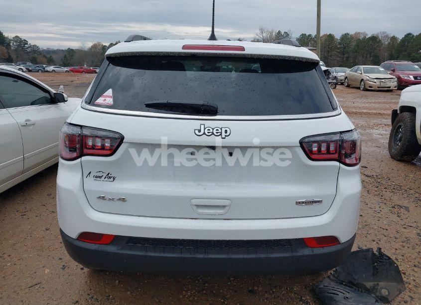 Photo 16 of 2024 Jeep Compass LATITUDE 4X4 (VIN 3C4NJDBNXRT167100)