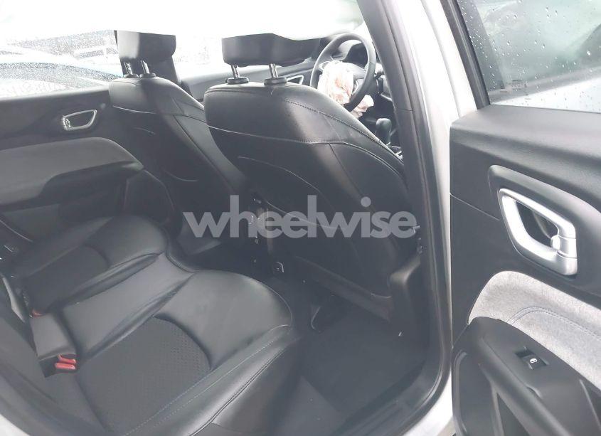 Photo 8 of 2024 Jeep Compass LATITUDE 4X4 (VIN 3C4NJDBNXRT175441)