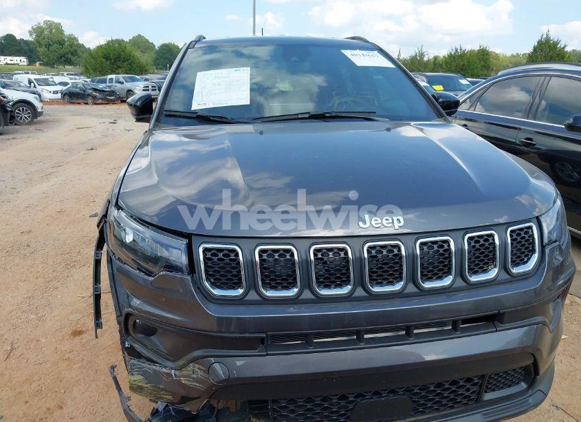 Photo 12 of 2024 Jeep Compass LATITUDE 4X4 (VIN 3C4NJDBNXRT583728)