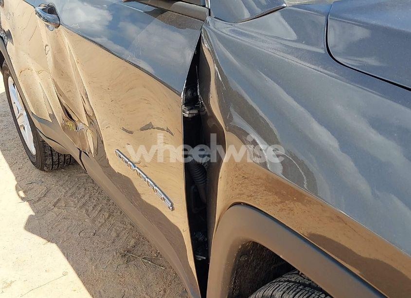 Photo 17 of 2024 Jeep Compass LATITUDE 4X4 (VIN 3C4NJDBNXRT583728)