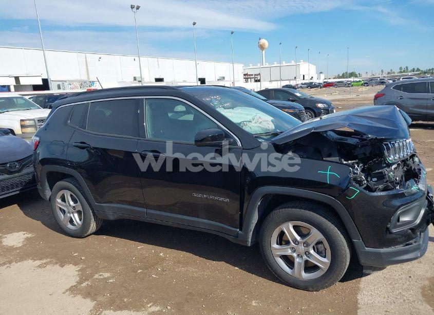 Photo 12 of 2024 Jeep Compass LATITUDE 4X4 (VIN 3C4NJDBNXRT603833)