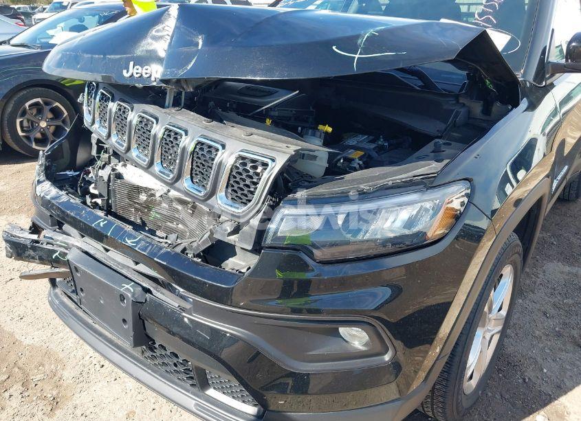 Photo 16 of 2024 Jeep Compass LATITUDE 4X4 (VIN 3C4NJDBNXRT603833)