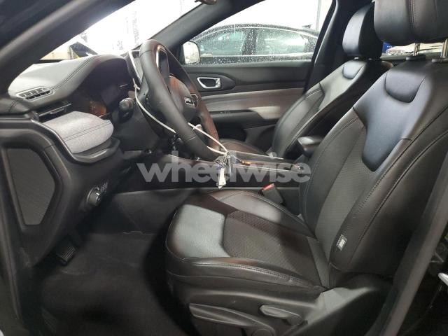 Photo 6 of 2025 JEEP COMPASS LATITUDE N/A (VIN 3C4NJDBNXST523714)