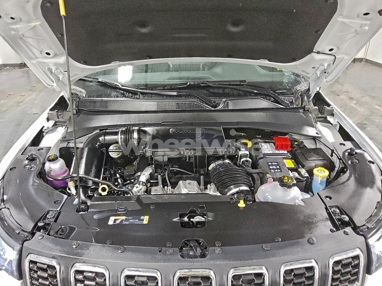 Photo 12 of 2025 JEEP COMPASS LATITUDE (VIN 3C4NJDBNXST592953)