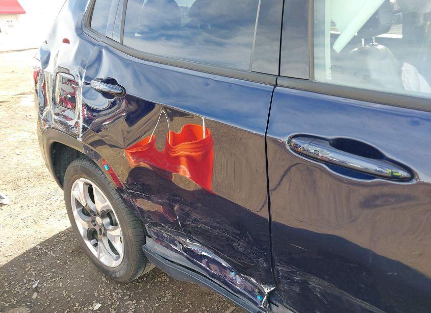 Photo 19 of 2019 Jeep Compass LIMITED 4X4 (VIN 3C4NJDCB0KT843418)