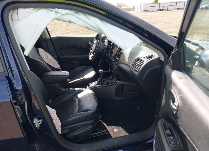 Photo 5 of 2019 Jeep Compass LIMITED 4X4 (VIN 3C4NJDCB0KT843418)