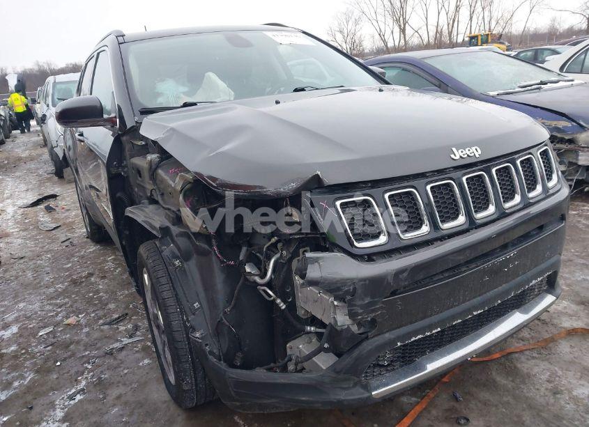 2020 Jeep Compass LIMITED 4X4 (VIN 3C4NJDCB0LT105135) main photo