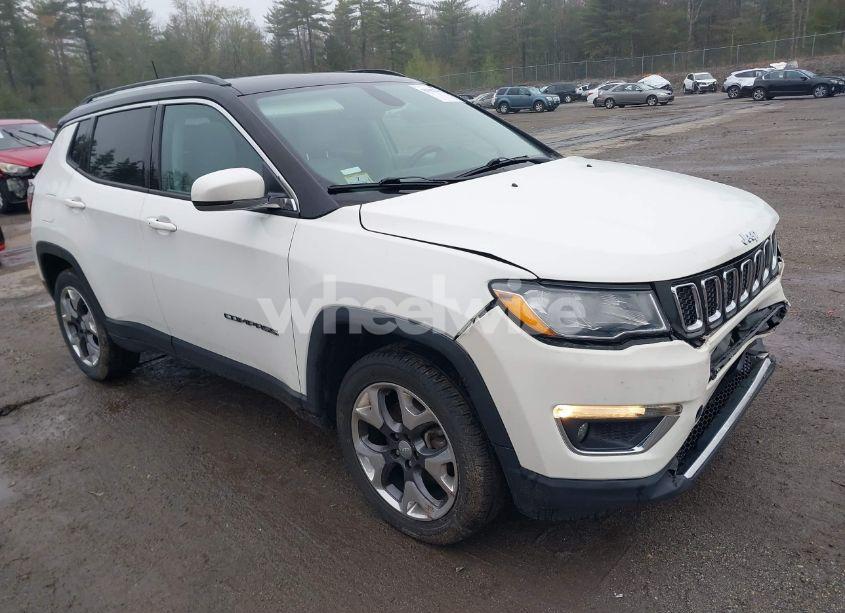 2020 Jeep Compass LIMITED 4X4 (VIN 3C4NJDCB0LT233570) main photo