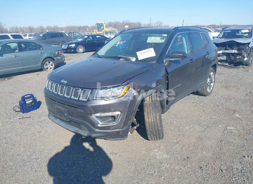 Photo 2 of 2021 Jeep Compass LIMITED 4X4 (VIN 3C4NJDCB0MT583329)