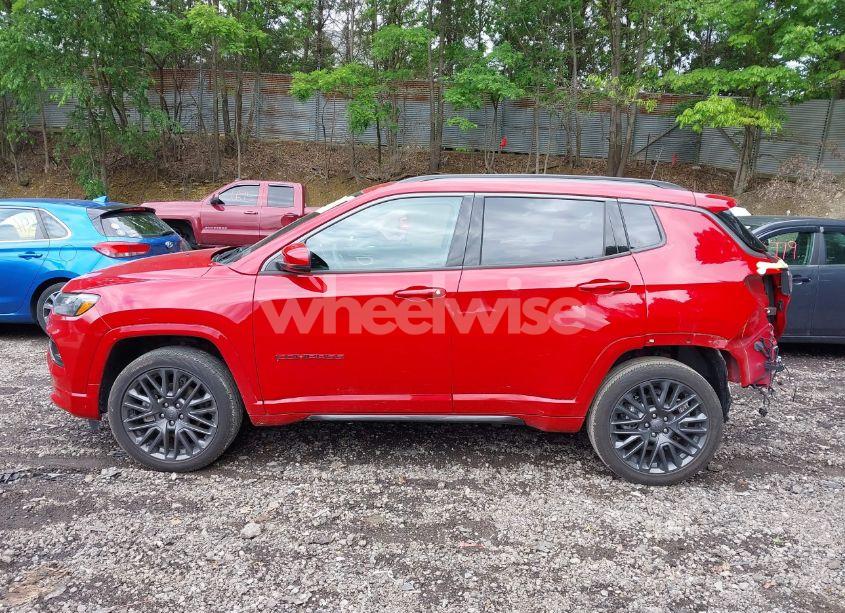 Photo 14 of 2022 Jeep Compass (RED) EDITION 4X4 (VIN 3C4NJDCB0NT154158)