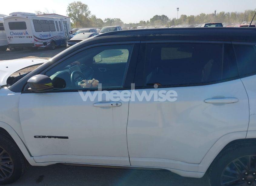 Photo 13 of 2022 Jeep Compass HIGH ALTITUDE 4X4 (VIN 3C4NJDCB0NT164138)