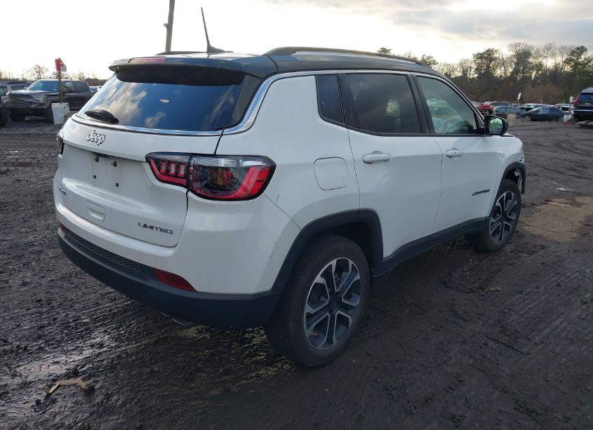 Photo 4 of 2022 Jeep Compass LIMITED 4X4 (VIN 3C4NJDCB0NT183546)