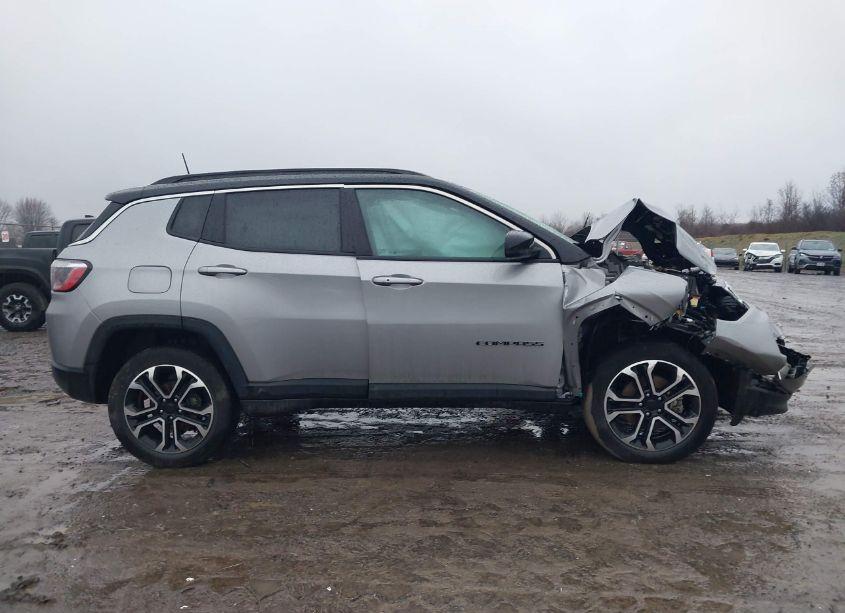 Photo 12 of 2022 Jeep Compass LIMITED 4X4 (VIN 3C4NJDCB0NT203665)